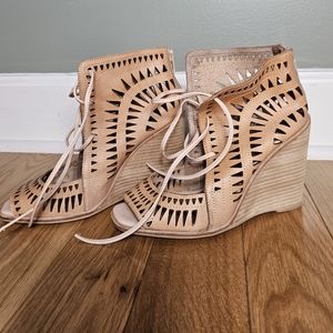 NEW JEFFREY CAMPBELL SHOES TAN NO BOX LEATHER SIZE 8